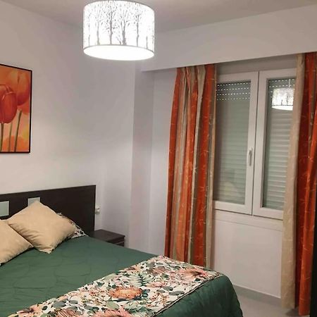 Apartamento Segunda Linea De Playa Con Piscina Ел Алтет Екстериор снимка