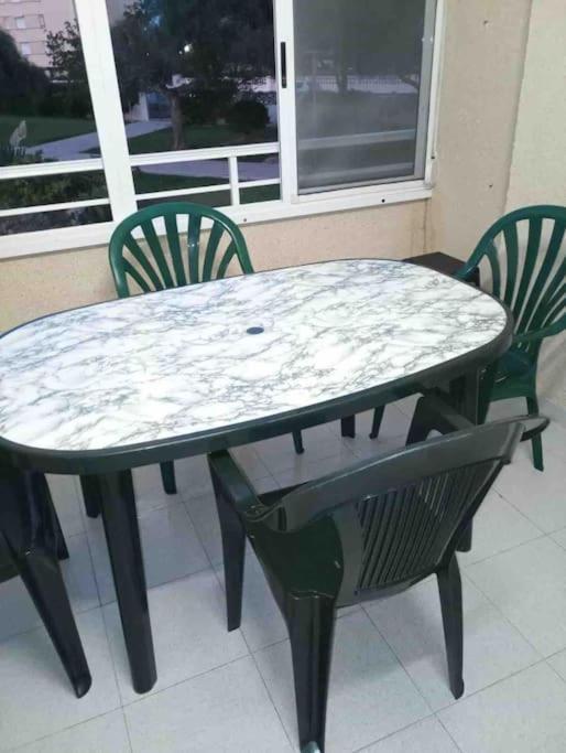 Apartamento Segunda Linea De Playa Con Piscina Ел Алтет Екстериор снимка