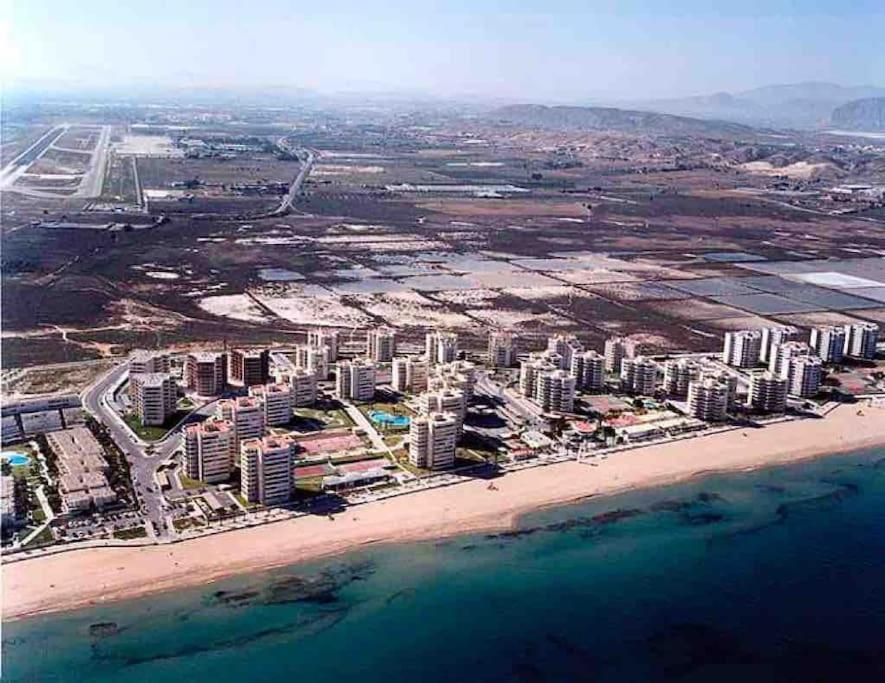 Apartamento Segunda Linea De Playa Con Piscina Ел Алтет Екстериор снимка